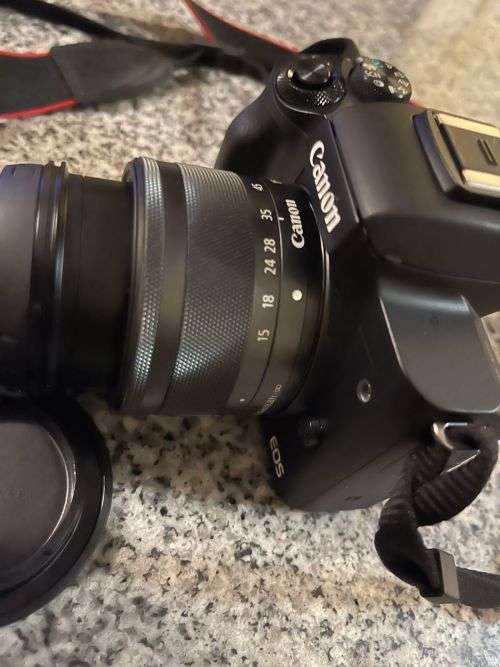 Canon EOS M50 model [ PC2328 ]  + 15-45mm  Mirrorless Camera Kit Mint Condition