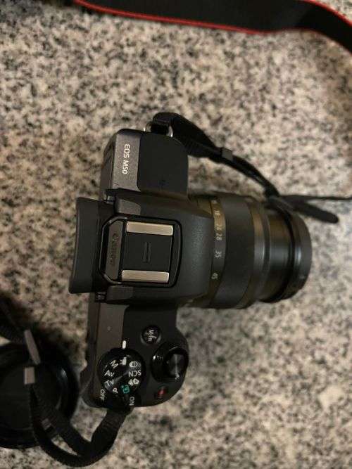 Canon EOS M50 model [ PC2328 ]  + 15-45mm  Mirrorless Camera Kit Mint Condition