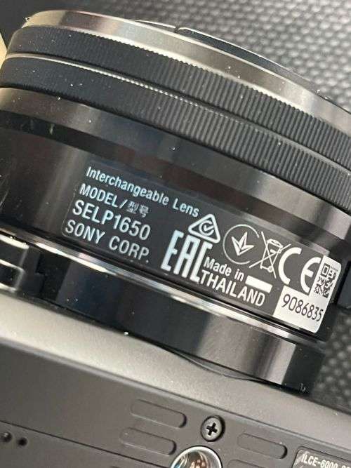 Sony a6000 Mirrorless Camera with 16-50mm Lens Mint Condition as new