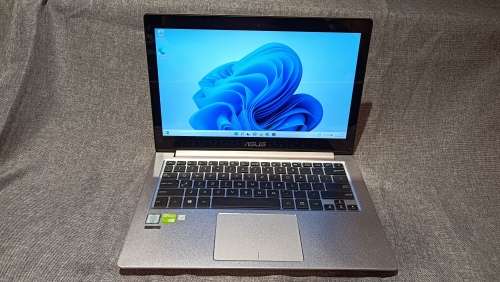 Asus UX303U Ultrabook, Intel i7-6500U @2.5GHz, Nvidia GeForce 940M GPU,  13.3` Touchscreen, 20Gb RAM