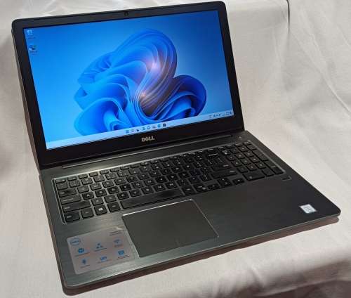 Dell Vostro 5568, Intel i7-7500U@2.7GHz, Nvidia 940MX 4GB GPU, 16GB RAM, 256GB SSD, 15.6` FHD LED