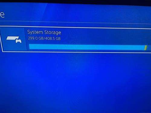 PLAYSTATION SLIM MINT CONDITION  500GB  WITH 2 GAMES and 1 CONTROLLER