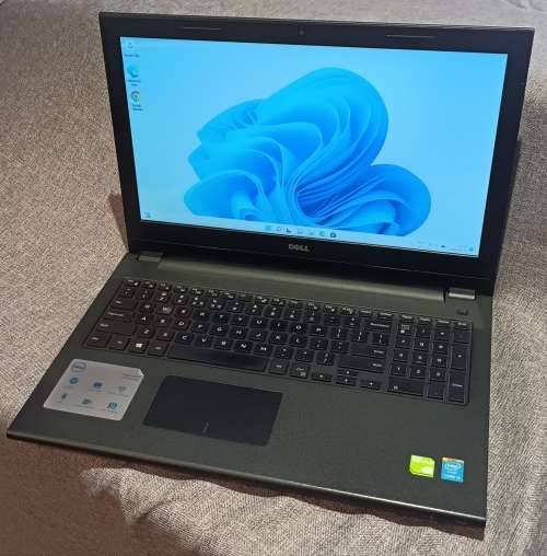 Dell Inspiron 15 3543, Nvidia 820M 2Gb graphics, Intel i5-5200U@2.2GHz, 8GB Memory, 480GB SSD