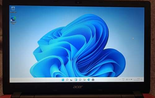 Acer E5-571-50EZ  Laptop, Intel i5-4210U@1.7GHz(Turbo to 2.7), 8Gb RAM, 250GB Samsung EVO SSD