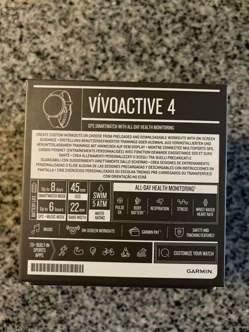 GARMIN VIVOACTIVE 4 MINT CONDITION WITH EXTRA STRAPS