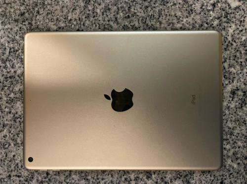 IPAD AIR 5TH GEN  A1822 32GB WIFI