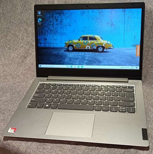 Lenovo IdeaPad Slim 1-14AST-05, A4-9120e processor@2.2GHz, Radeon R3 graphics, 4GB Memory, 64GB eMMC