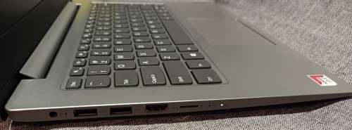 Lenovo IdeaPad Slim 1-14AST-05, A4-9120e processor@2.2GHz, Radeon R3 graphics, 4GB Memory, 64GB eMMC