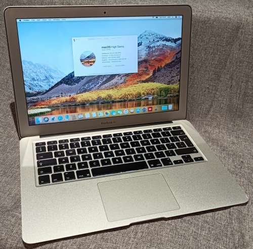 Apple MacBook Air `Core i5` 1.7 13` (Mid-2011), 4GB Memory, 250GB SSD, MacOS High Sierra