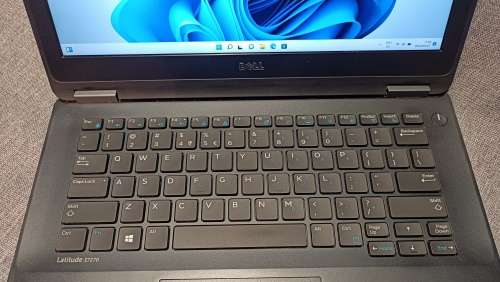 Dell Latitude 7270, 12.5` FHD, Intel i7-6600U@2.6GHz, 16GB Memory, 256GB Micron M.2 SSD, Windows 11