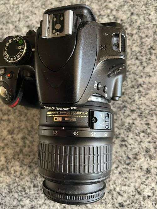 Nikon D3200 with 18-55mm f/3.5-5.6 Auto Focus-S DX VR NIKKOR Zoom Lens and Extra Batt Mint Condition
