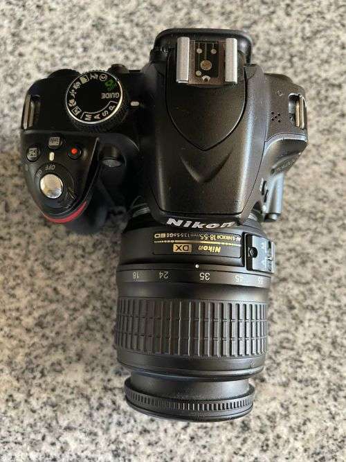 Nikon D3200 with 18-55mm f/3.5-5.6 Auto Focus-S DX VR NIKKOR Zoom Lens and Extra Batt Mint Condition