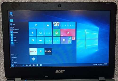 Acer Aspire ES 11 ES1-131, Intel Celeron N3050@ 1.6GHz, 4GB Memory,32GB SSD, 11.6` HD ComfyView