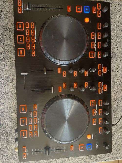 Behringer CMD STUDIO 4A 4-Deck DJ MIDI Controller with 4ch Audio Interface