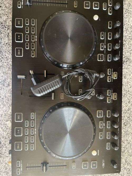 Behringer CMD STUDIO 4A 4-Deck DJ MIDI Controller with 4ch Audio Interface