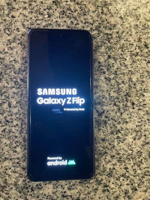 Samsung Galaxy Z Flip SM-F700F/DS  5G {256GB , Pink} Mint condition