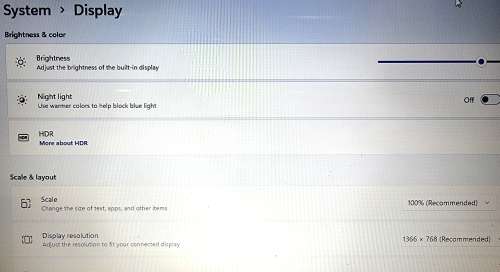 Dell Inspiron 15-3567, Intel i3-6006U@2GHz, 12GB Memory, Windows 11 Pro, 500GB HDD