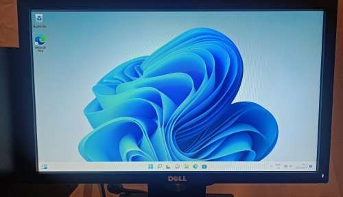 Complete Package, Dell OptiPlex 9020 i5-4570@3.2GHz,8GB RAM, 240GB SSD, Dell Monitor, Keyboard combo