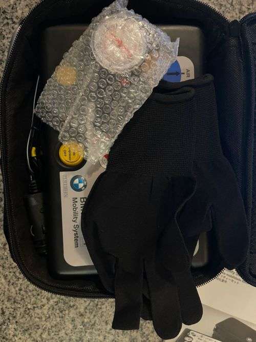 Bmw Genuine Flat Tire Repair complete Mobility Kit New Open Case