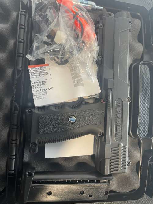 Tippmann TiPX Black .68 Caliber Paintball Pistol Self Defence kit New Complete Open Case
