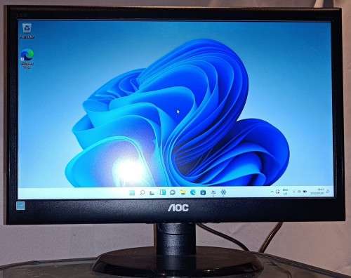 Complete Package, Dell OptiPlex 9020 i5-4570@3.2GHz,8GB RAM, 240GB SSD, AOC 18.5` Monitor etc