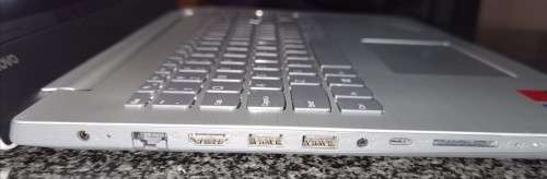 Lenovo Ideapad 320 8th Gen i5-8250U@3.40GHz , AMD Radeon 530M 2GB GPU, 4GB RAM, 1TB SSD, 15.6` FHD