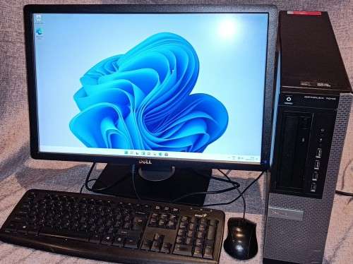 Complete Dell Optiplex 7010 system, Intel i5-3470, 8GB RAM, 240GB SSD,1TB HDD, 22` Dell Monitor etc