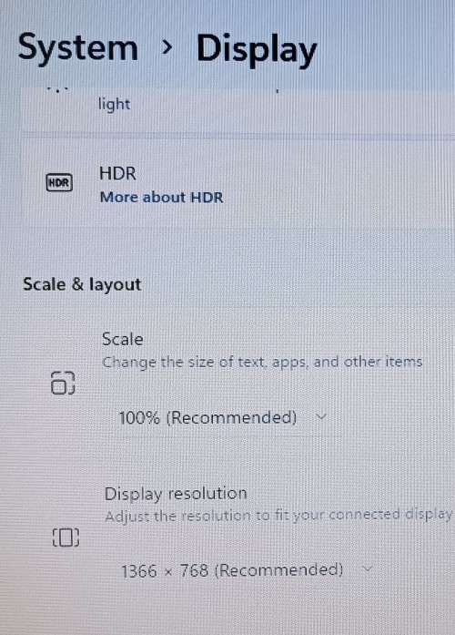 HP 250 G4, 15.6` Display, Intel i3-5005U@2GHz, 8GB Memory, 250GB Crucial SSD, Windows 11 Pro