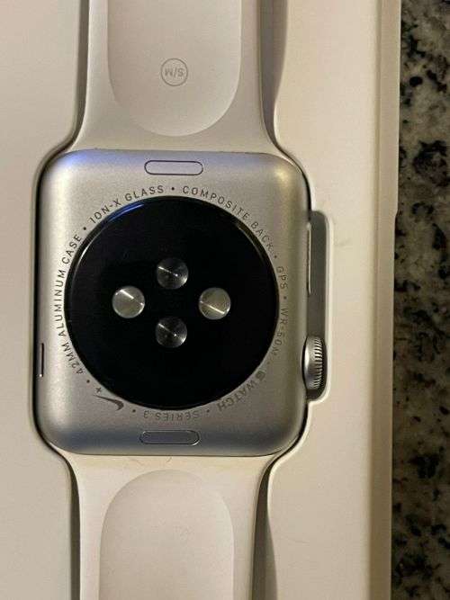 APPLE NIKE  SERIES 3 42MM