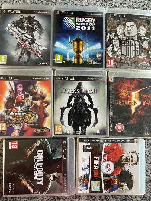 SONY PLAYSTATION 3 160GB WITH 2 CONTROLLERS and 8 GAMES