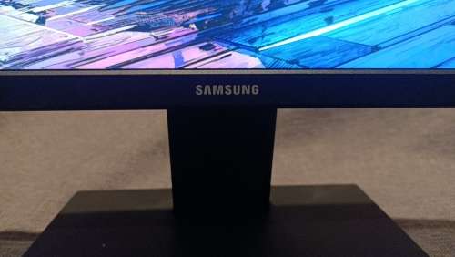 Samsung S24A310NHU 24` Full HD Flat Panel 60Hz refresh monitor, VGA and HDMI ports, 14V external PSU