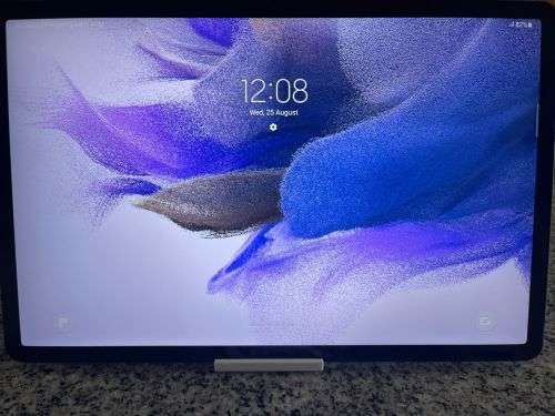 Samsung Galaxy Tab S7 FE 5G 128GB - Mystic Black mint condition With Keyboard and S Pen