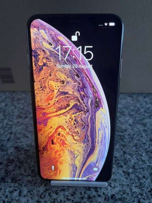 i PHONE XS MAX GOLD  64GB BATT HEALTH 86% MINT CONDITION