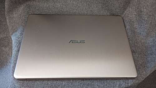 Asus VivoBook S X510UAR, Intel i3-7100U@2.4GHz, 8GB RAM, 1TB HDD, 15.6` HD 1366*768 display, Win 11