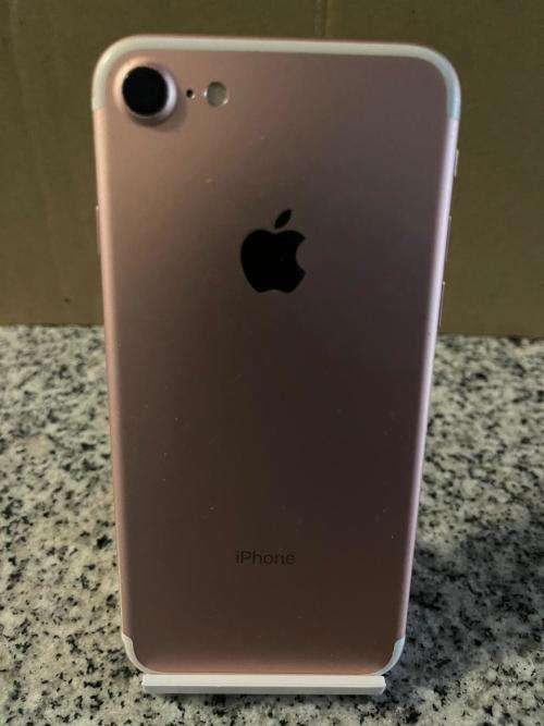 I PHONE 7 128GB 90% BATT HEALTH ROSE GOLD