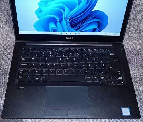 Dell Latitude E7280 12.5` FHD Touchscreen UltraBook, Intel i5-6300U@2.5GHz, 16GB RAM, 256GB m.2