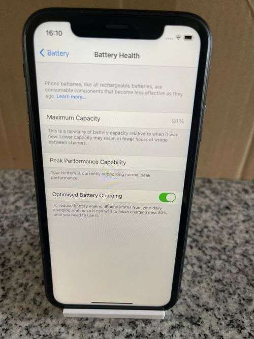 i PHONE XR 64GB MINT CONDITION  91% BATT HEALTH
