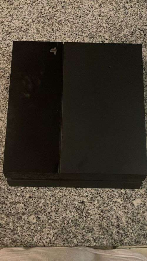 SONY PLAYSTATION 4  500GB WITH 2 CONTROLLERS