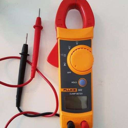 FLUKE 322  CLAMP METER MINT CONDITION