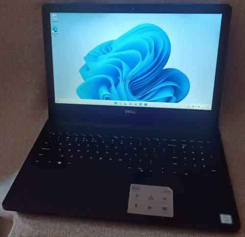 Dell Vostro 15-3568, Intel i5-7200U@2.5GHz, 12GB RAM, 240GB SSD, 15.6` Display (1366x768), Win11 Pro