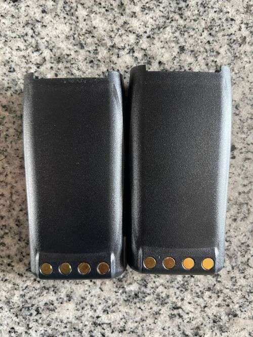 HYT TC-780M V [2] MINT CONDITION RETAIL 12K WITH 2 EXTRA NEW BATTERIES