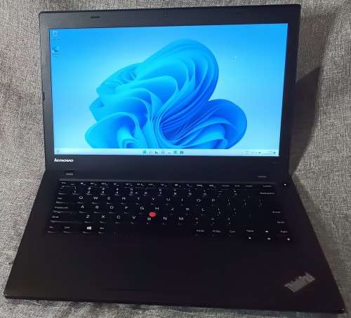 Lenovo T440, Intel i5-4300U@2.49GHz, 8Gb RAM, 240GB SSD, 14` HD 1600x900 LED Display, Windows 11 Pro
