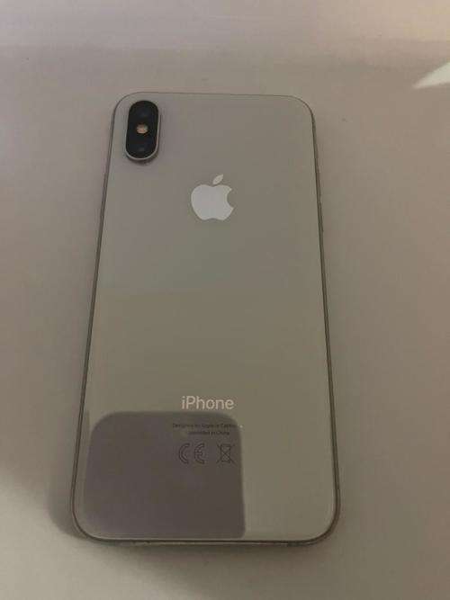 i PHONE XS  256GB MINT CONDITION