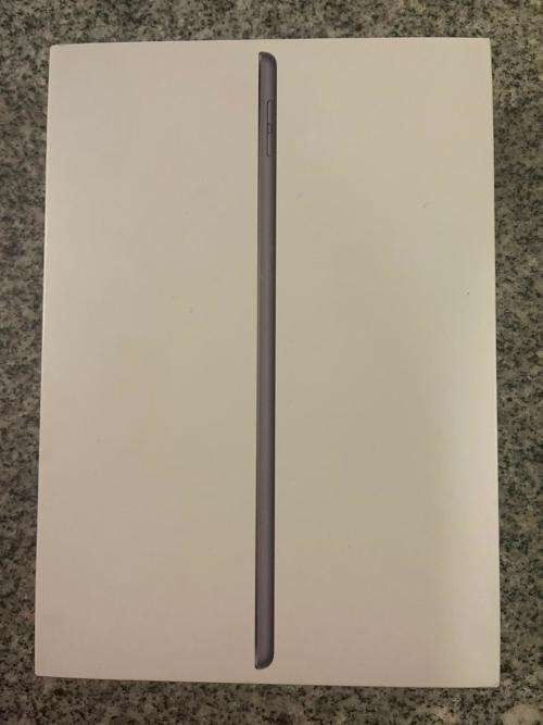 IPAD 9TH GEN WIFI A2602 64 GB MINT CONDITION