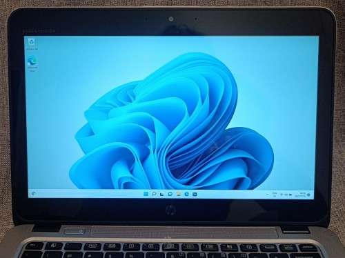 HP EliteBook 820 G4, 7th Gen Intel i7, 8GB RAM, 256GB SSD, 12.5` FHD Touchscreen, Windows 11