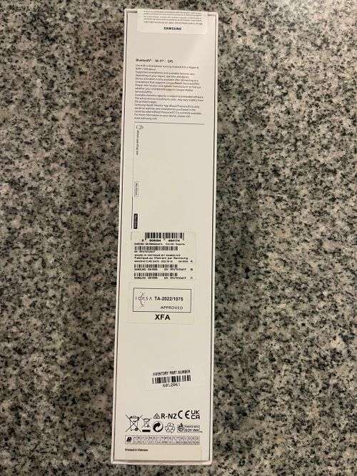 SAMSUNG GALAXY WATCH 5 40MM MODEL R900NZAAXFA  ,GPS , BLUETOOTH ,WIFI NEW