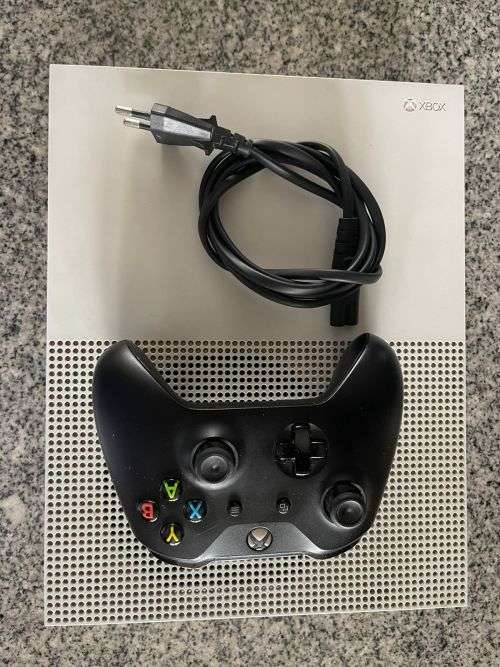 X BOX ONE S 1 TB