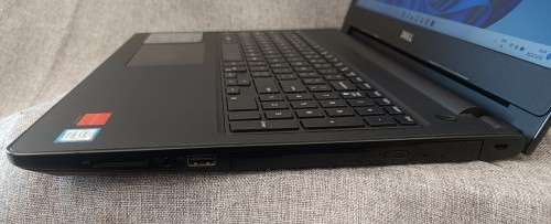 Dell Inspiron 3576, 8th Gen Intel i7-8550U@1.8GHz, Radeon 520 2GB GPU, 12GB RAM, 512GB SSD, 15` FHD