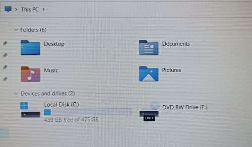 Dell Inspiron 3576, 8th Gen Intel i7-8550U@1.8GHz, Radeon 520 2GB GPU, 12GB RAM, 512GB SSD, 15` FHD