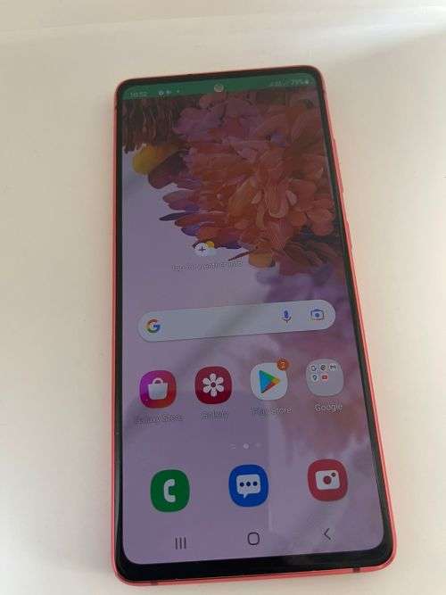 SAMSUNG GALAXY S20 FE 6GB RAM  - 128GB - DUAL SIM MINT CONDITION AS NEW CLOUD RED